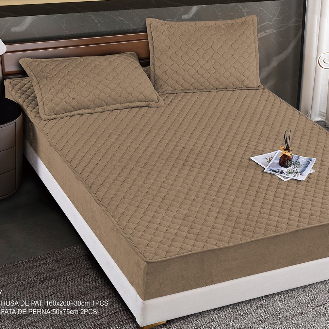 Hus? Matlasat? Tip Topper din Catifea 160x200cm, cu 2 Fe?e de Pern? 50x70cm - Somn Odihnitor ?i Sus?inere pentru Spate, Cappuccino