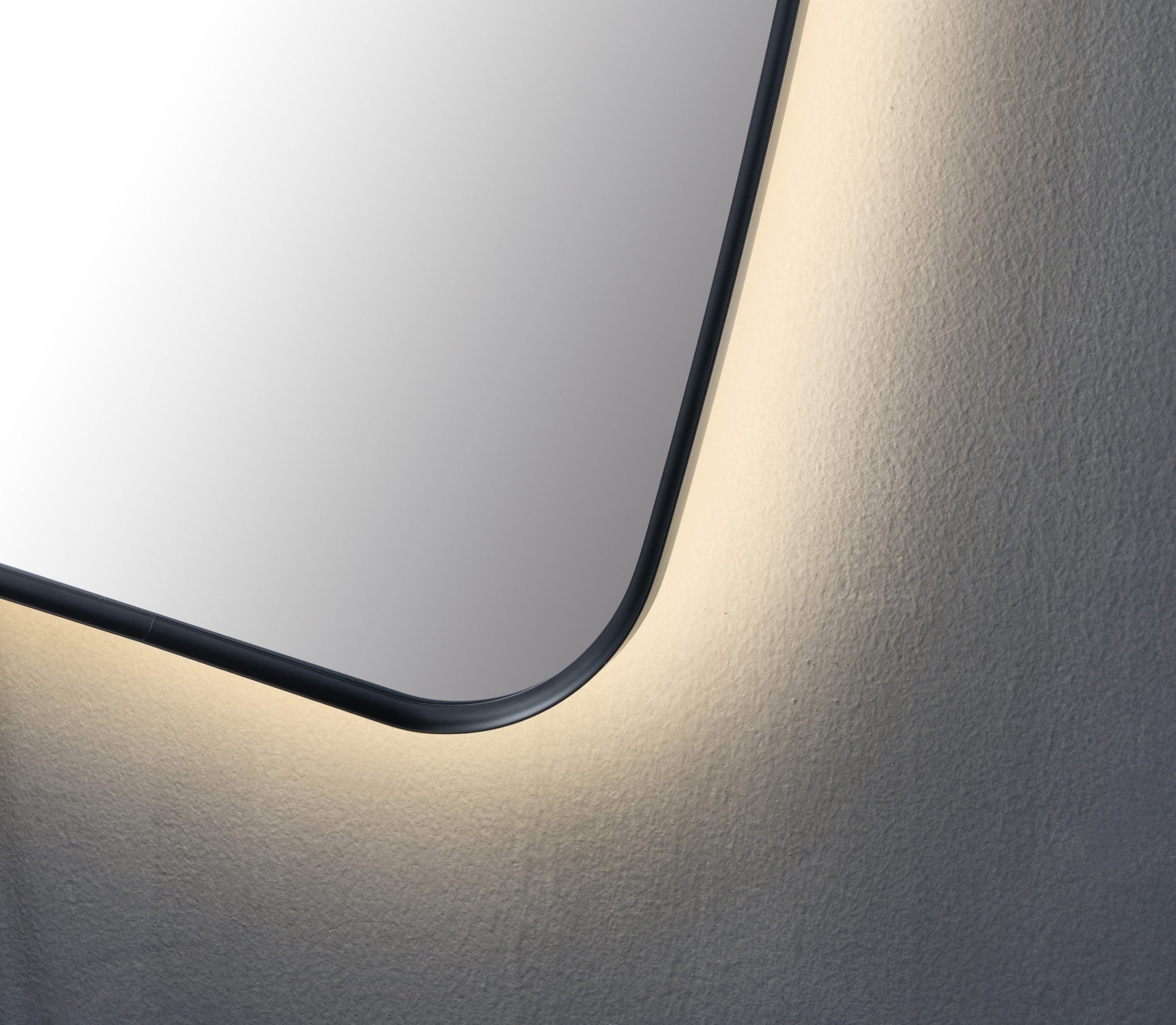 Oglinda LED pentru Dressing, Hol, Baie, Asimetrica Premium 70×110 cm, cu Rama Neagra, Touch, 3 Tipuri Lumina – Calda, Rece, Naturala
