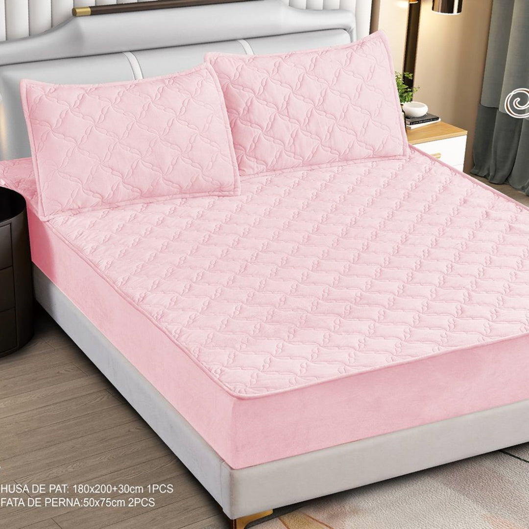 Husa Saltea cu Elastic 180x200cm tip Topper si 2 fete de perna, Roz