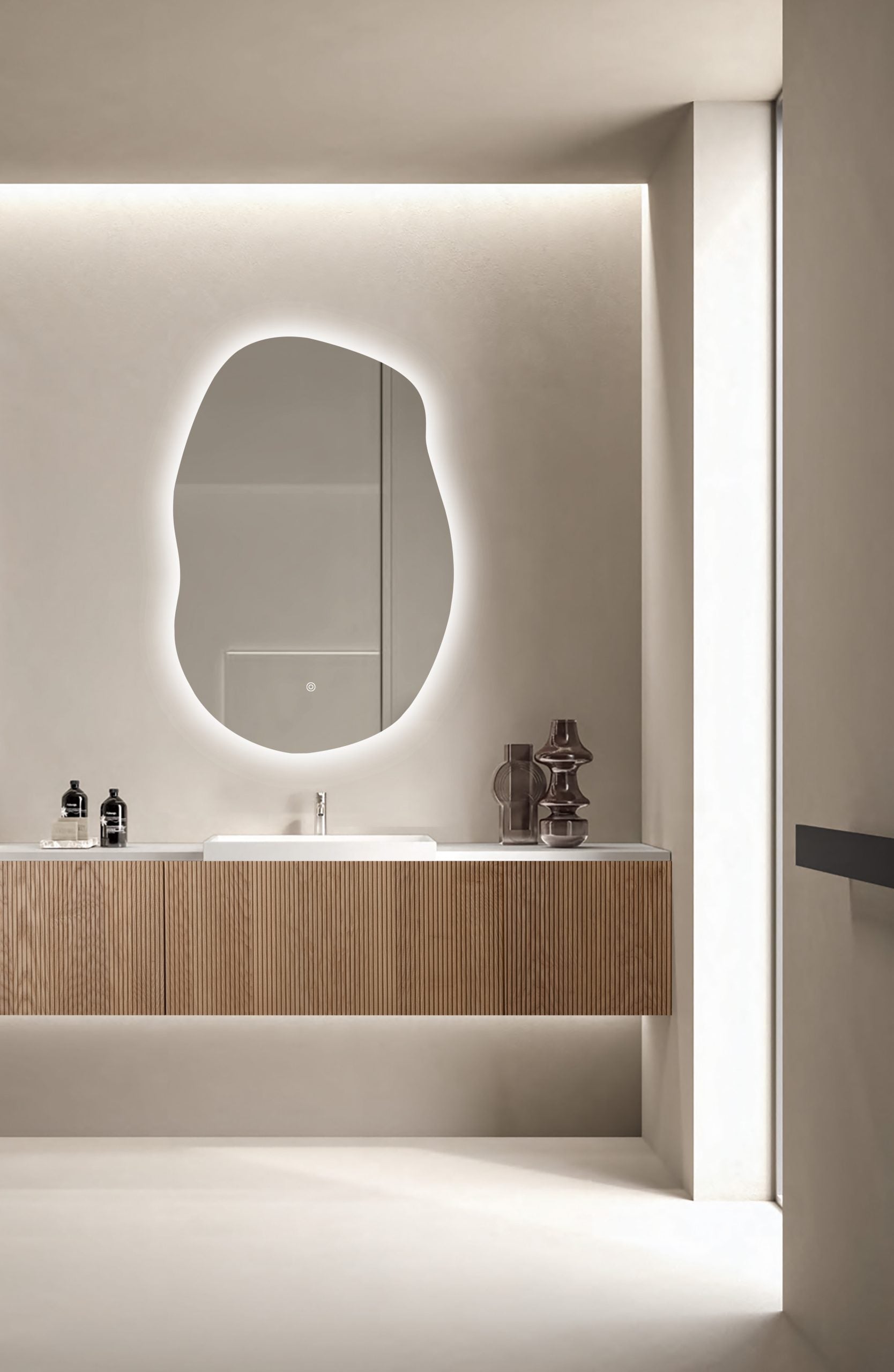 Oglinda LED Asimetrica Premium 60×90 cm, Touch, 3 Tipuri Lumina – Calda, Rece, Naturala