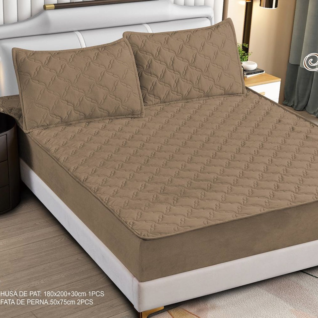 Husa Saltea cu Elastic 180x200cm tip Topper si 2 fete de perna, Cappuccino