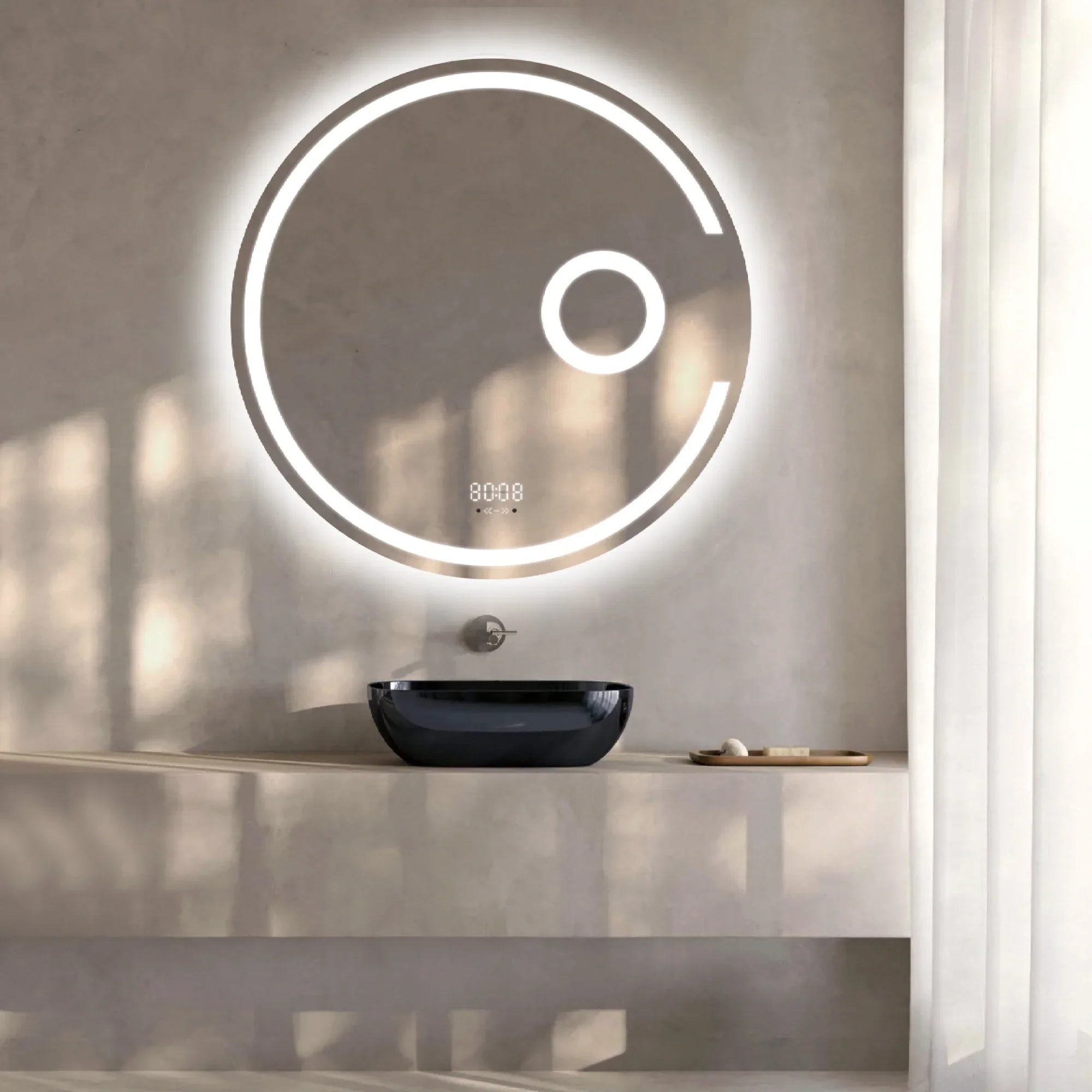 Oglinda LED 70×70 cm cu Lupa Cosmetica, Senzor Miscare Premium pentru 3 Tipuri de Lumina, Dimabila, Ceas & Temperatura, Dezaburire