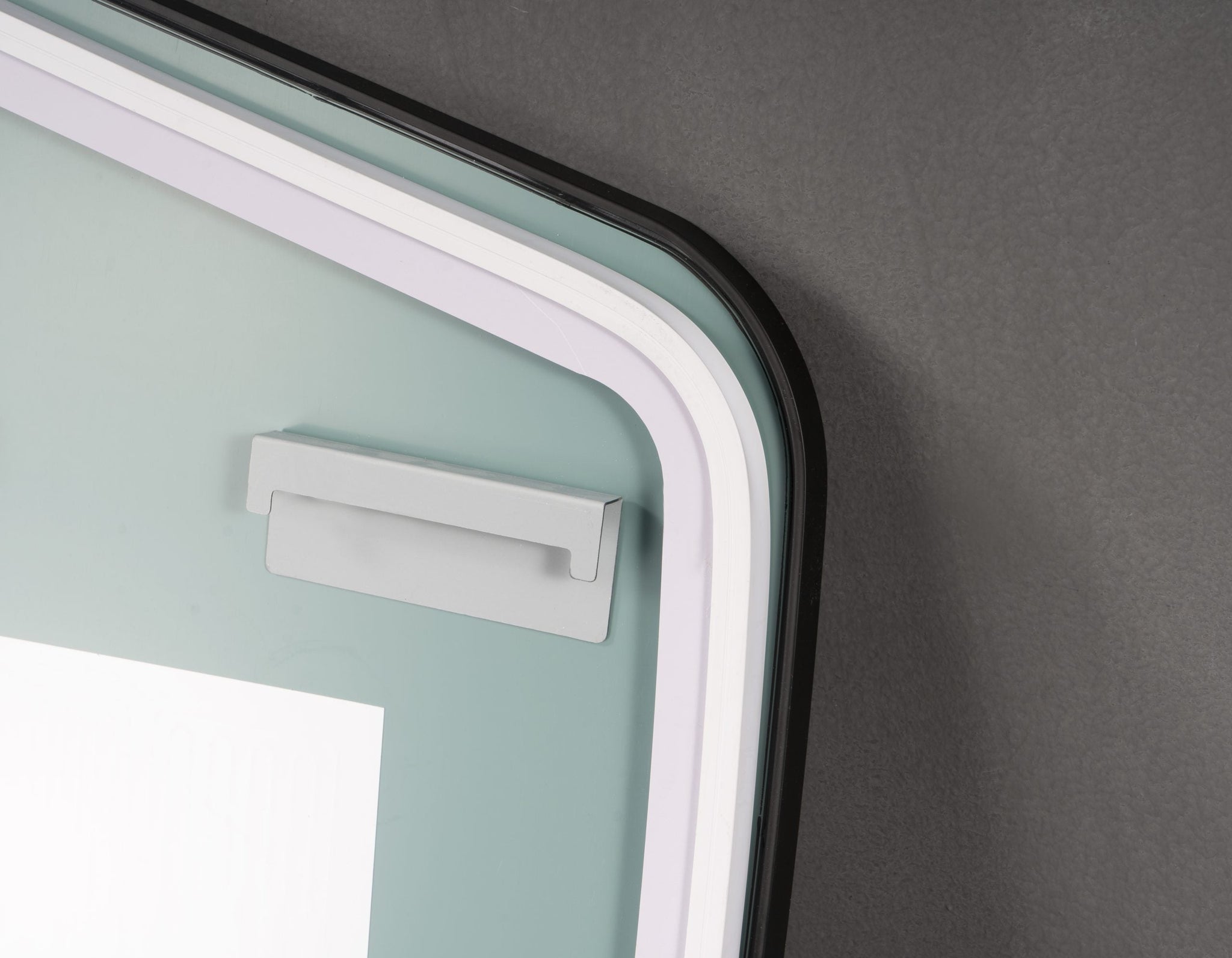 Oglinda LED pentru Dressing, Hol, Baie, Asimetrica Premium 70×110 cm, cu Rama Neagra, Touch, 3 Tipuri Lumina – Calda, Rece, Naturala