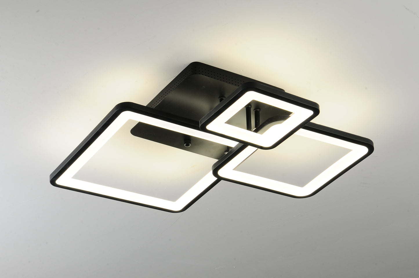 Lustra LED RFAN, Model K002-3, cu Telecomanda, 3 Tipuri de Lumina, Intensitate Reglabila, 112W, Negru