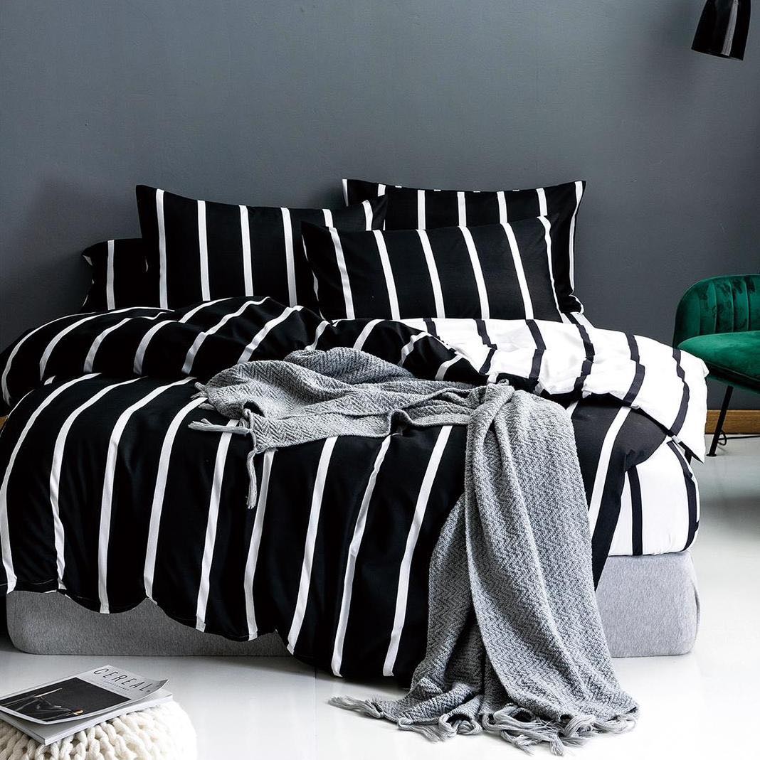 Lenjerie pat dublu, bumbac satinat, cearsaf clasic, 4 piese,  Negru, dungi