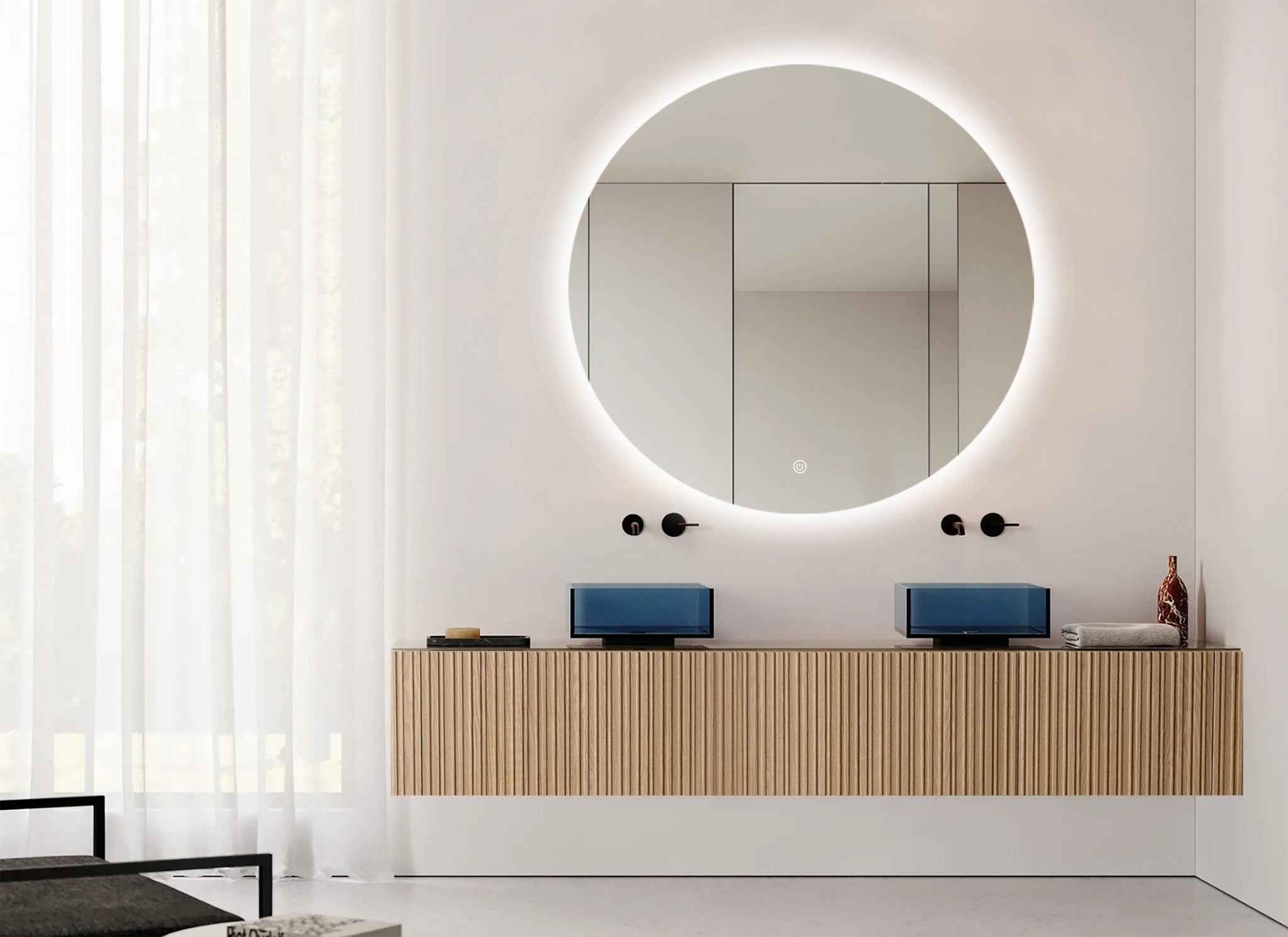 Oglinda LED Rotunda Premium 70×70 cm, Lumina Spate, 3 Tipuri de Lumina – Calda, Rece, Neutra